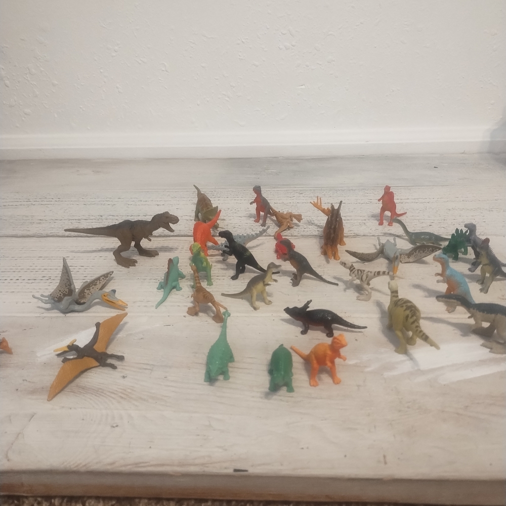 Dinosaur Toy Mixed Lot Mini Plastic Rubber Vintage And Recent 32 Pieces Bundle